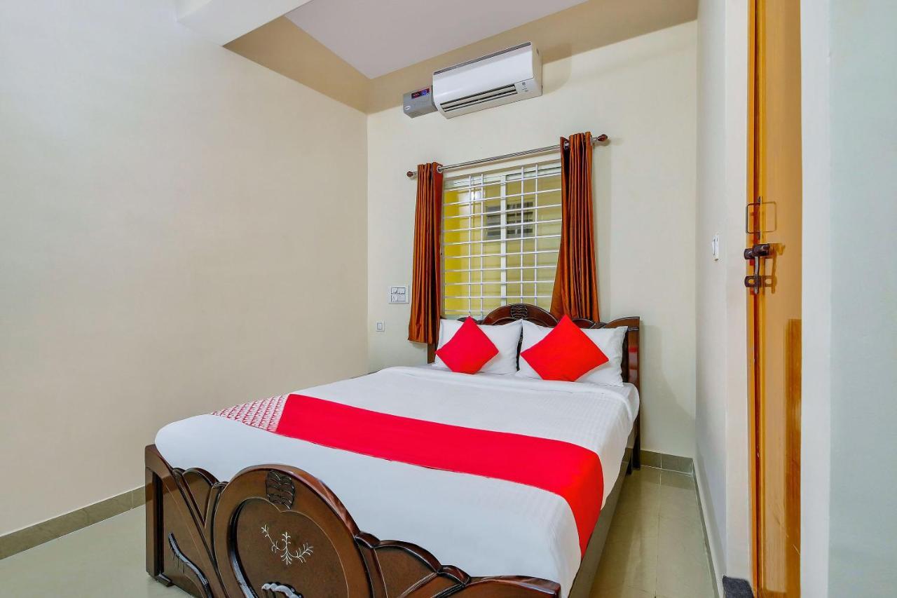 Hôtel Oyo 39837 Sri Anjaneya Residency à Shimoga Extérieur photo