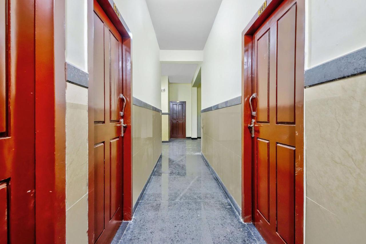 Hôtel Oyo 39837 Sri Anjaneya Residency à Shimoga Extérieur photo