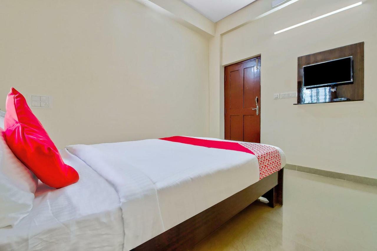Hôtel Oyo 39837 Sri Anjaneya Residency à Shimoga Extérieur photo