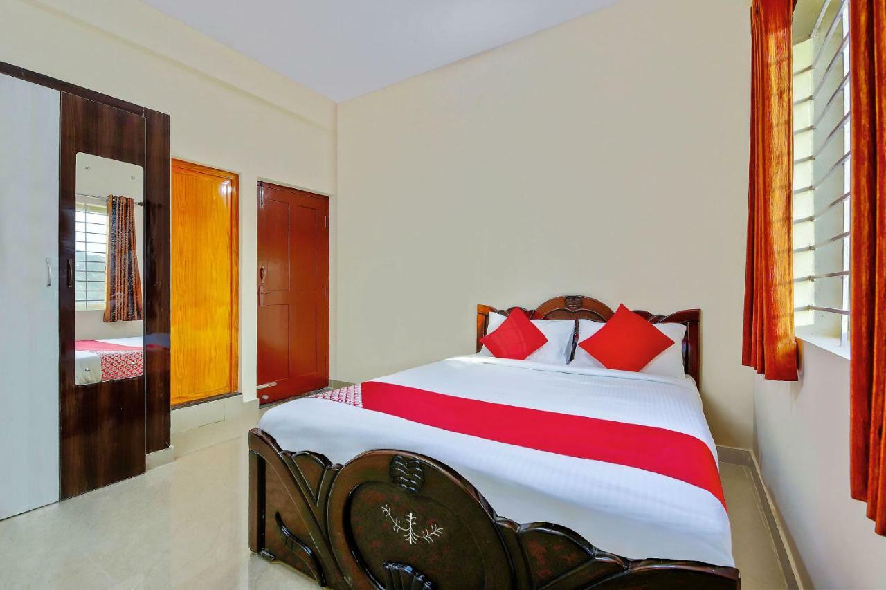 Hôtel Oyo 39837 Sri Anjaneya Residency à Shimoga Extérieur photo