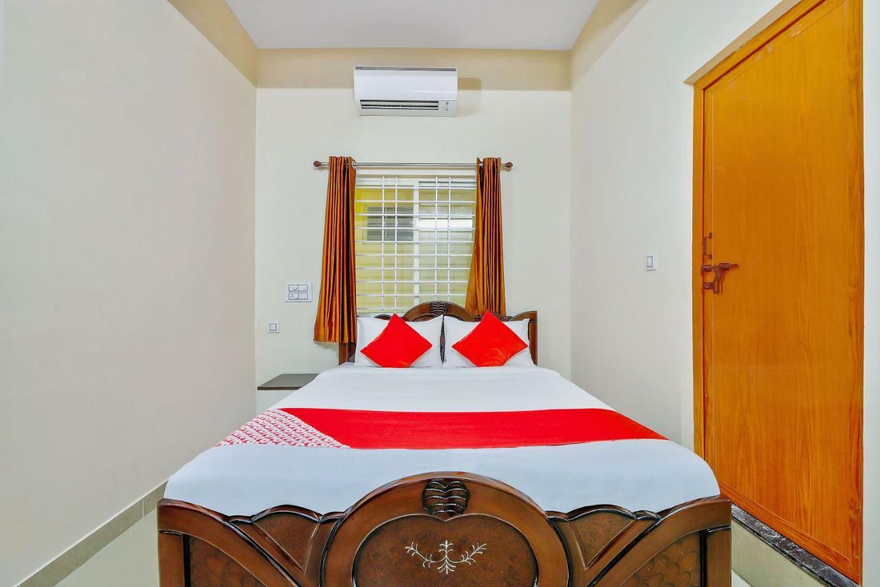 Hôtel Oyo 39837 Sri Anjaneya Residency à Shimoga Extérieur photo